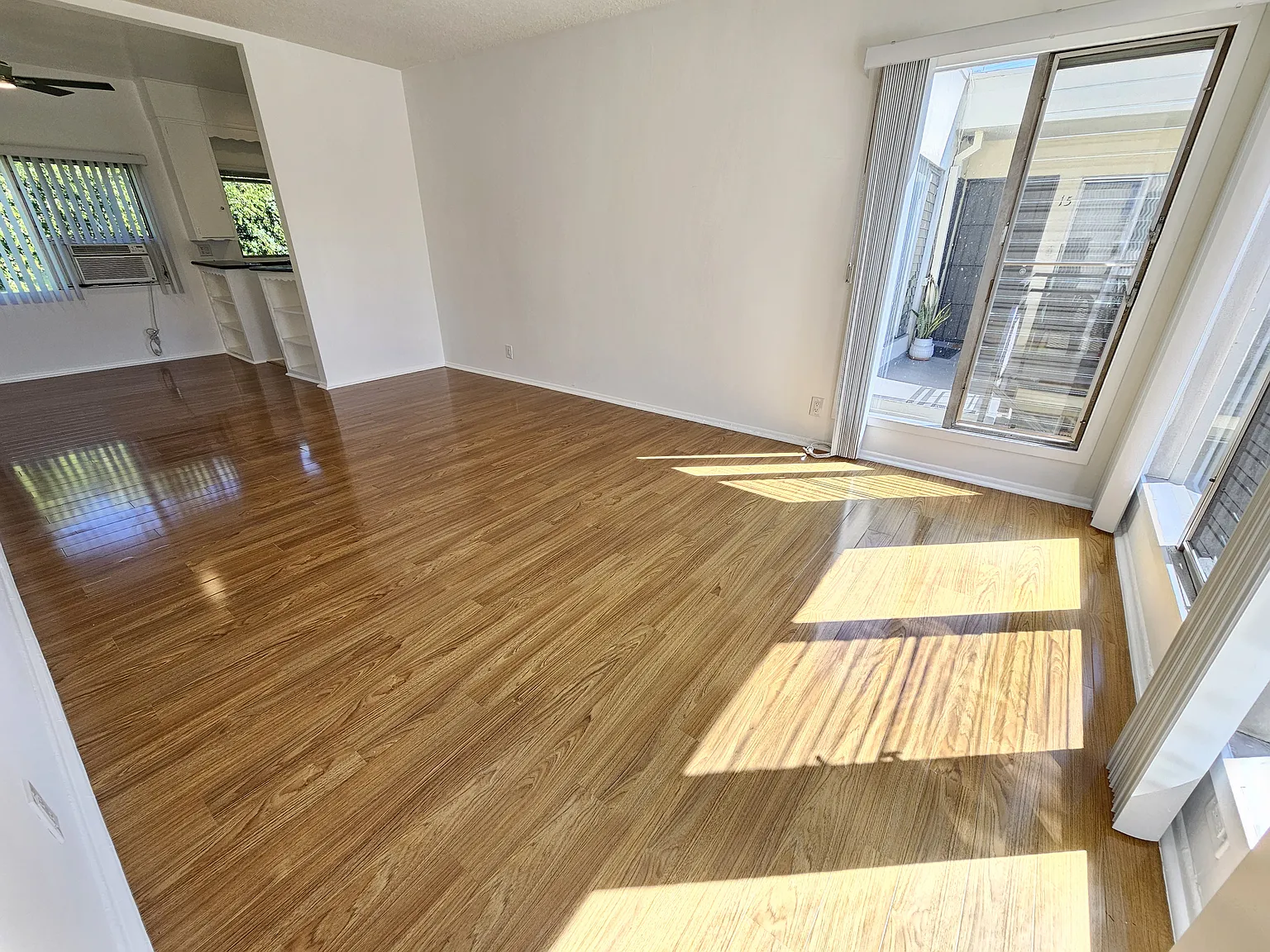 1 bed, 800 sqft, $2,095 — Photo 4