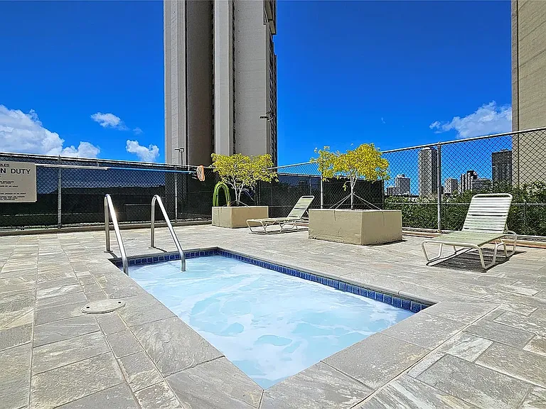 2499 Kapiolani Blvd #401 — Photo 12