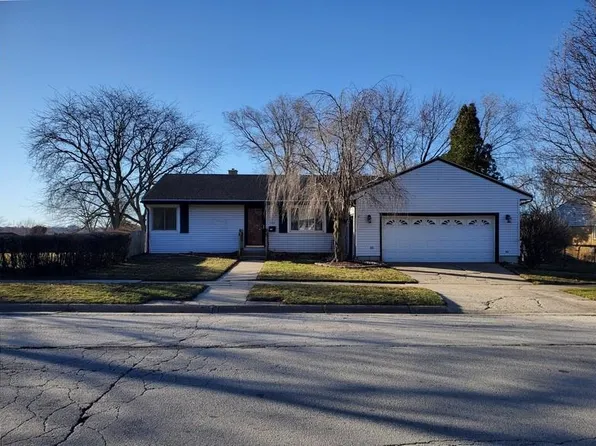 3627 Crosby St, Rockford, IL 61107