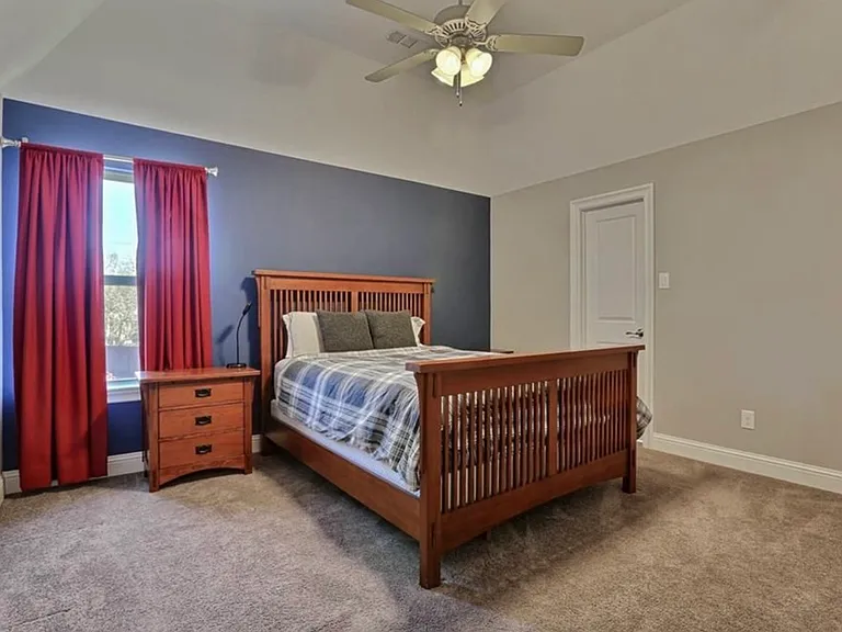 127 Whispering Hills Ct — Photo 29