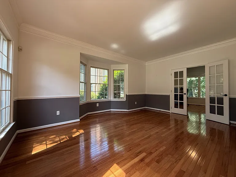 8011 Lions Crest Way — Photo 16