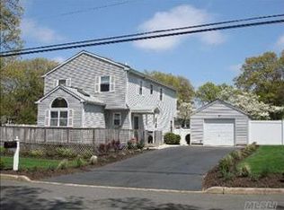 67 Seawanhaka Ave, Nesconset, NY 11767