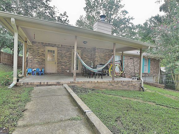 5th image of 4660 Woodmere Ln