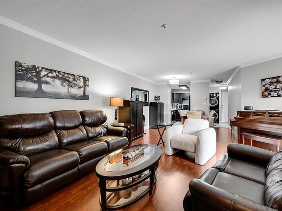 4th image of 13733 74th Ave #316