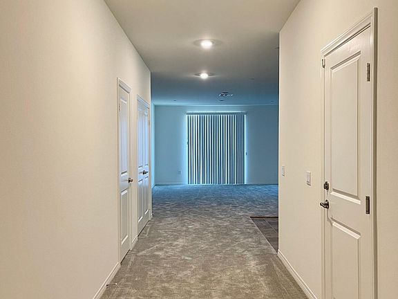 3rd image of 33056 Table Rock Dr