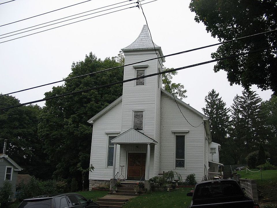 1st image of 207 Genesee St
