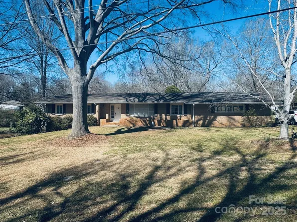 1006 Coulwood Dr, Charlotte, NC 28214
