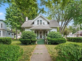 601 Elm St, Three Rivers, MI 49093