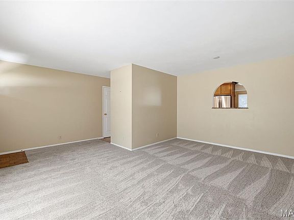 4th image of 9131 Cherry Brook Ln