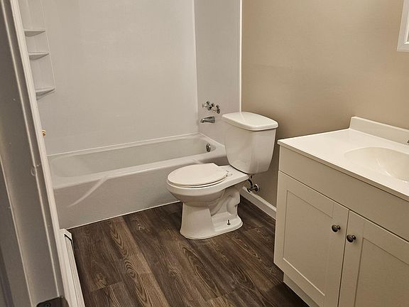 3rd image of 176 Robert Dr #1