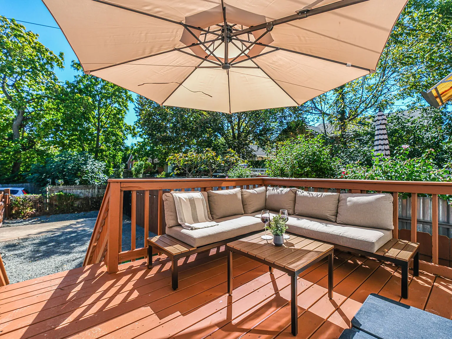 3107 Montrose Ave — Photo 4
