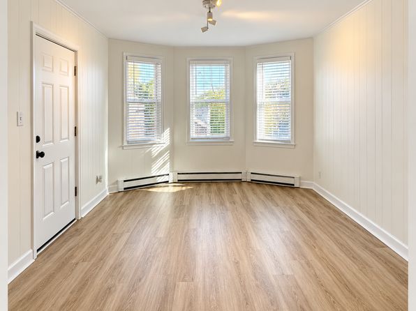 259 Fairchild Ave #2
