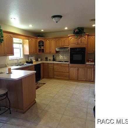 1st image of 8 Palmetto Dr