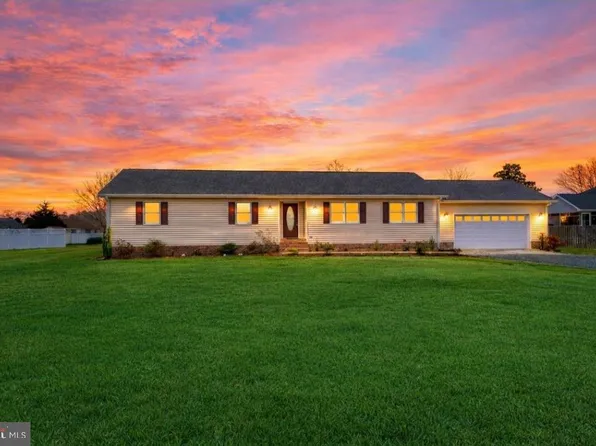 11410 Hayman Dr, Princess Anne, MD 21853