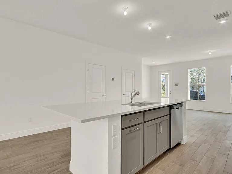 7808 SW Cline St — Photo 11