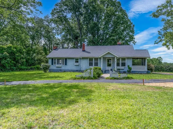 20 N Davis Dr, Greenville, SC 29611