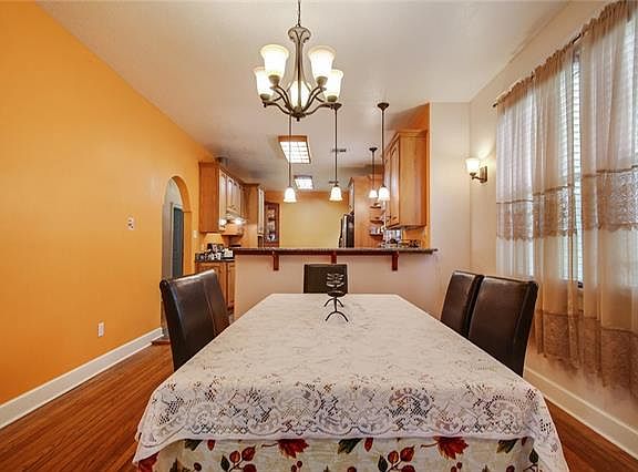 4th image of 4108 Clermont Dr