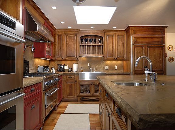 Gourmet Kitchen