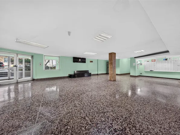 42-25 80th Street #3R, Elmhurst, NY 11373