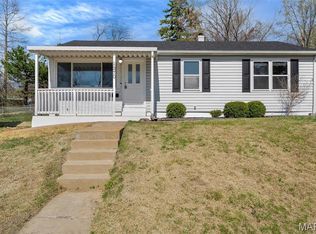 1370 Mobile Ct, Saint Louis, MO 63139