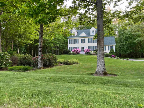 25 Victoria Drive, Epping, NH 03042