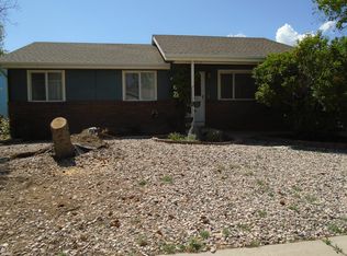 912 Foothills Ct, Windsor, CO 80550