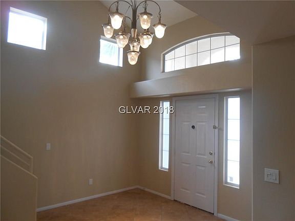 3rd image of 1308 Calle Montery St