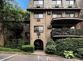 500 Central Park Ave, Scarsdale, NY 10583
