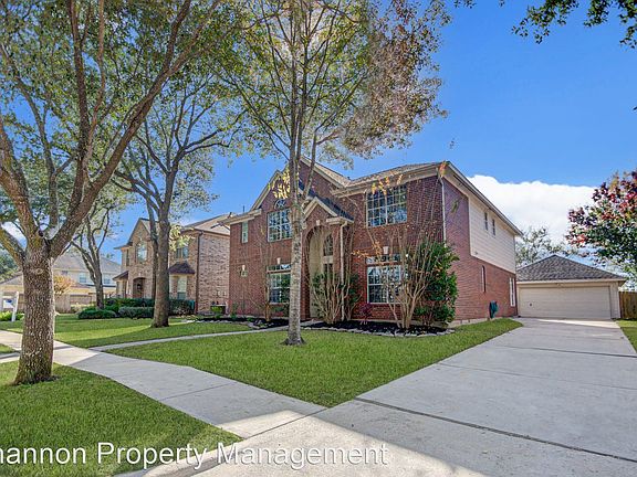 3rd image of 12811 Eldridge Place Dr
