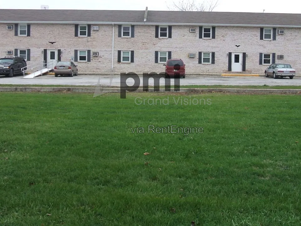 465 E Main St #16