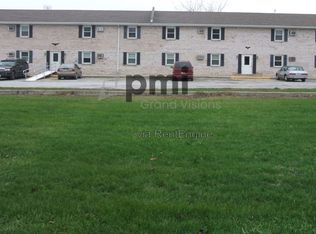 465 E Main St #16, Warrensburg, IL 62573