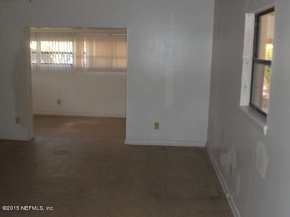 3rd image of 3903 W Leonard Cir
