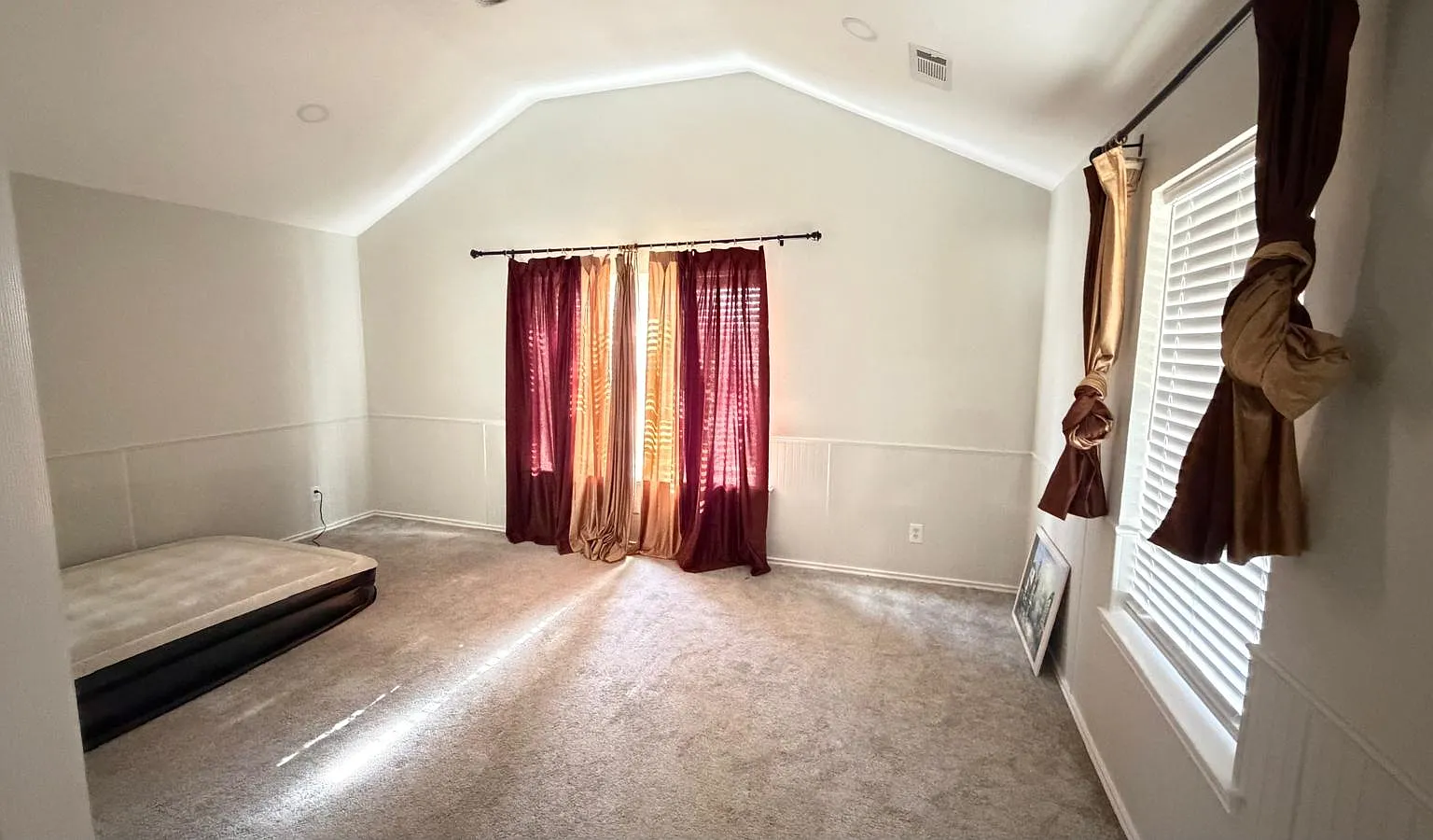 3 bed, 1514 sqft, $2,500 — Photo 1