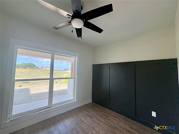 4th image of 4231 Cool Basin Rd