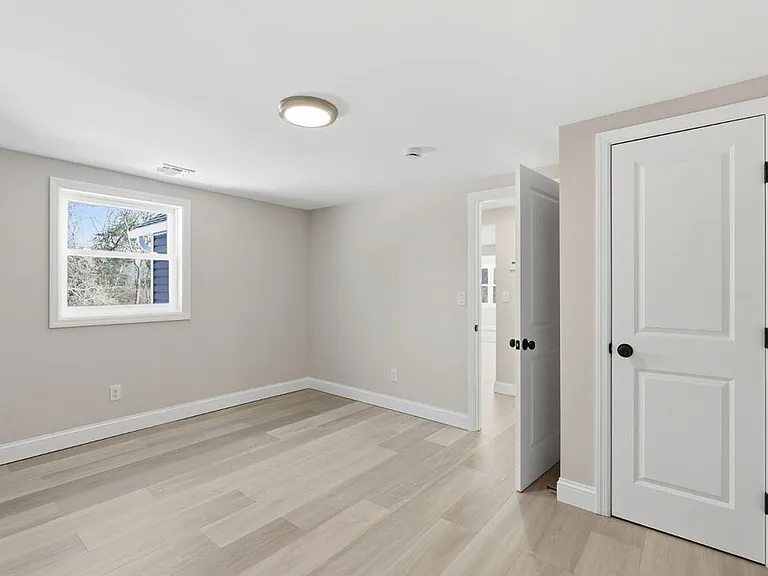 452 Montauk Hwy — Photo 6