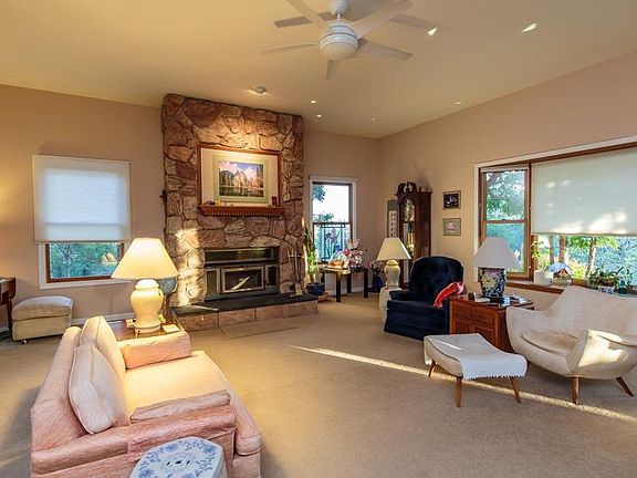 4th image of 3271 Otter Pl