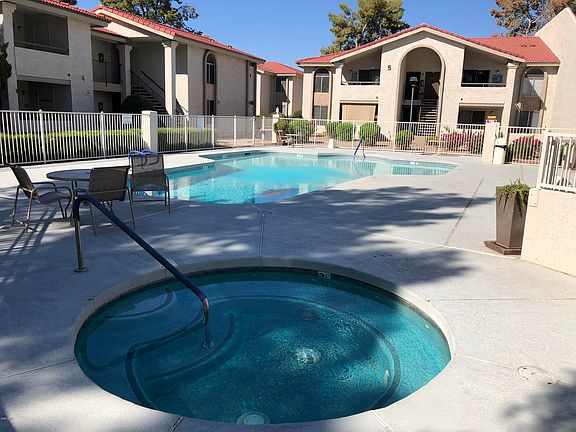 4th image of 10610 S 48th St Unit 2051