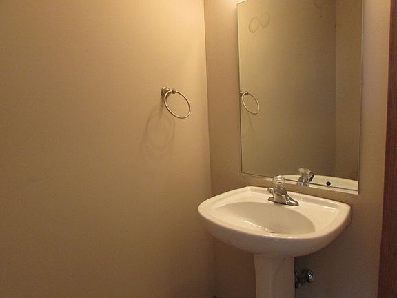 4th image of 5535 Gatehouse Way