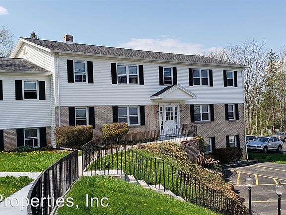 3rd image of 223 Bristol St APT 102D