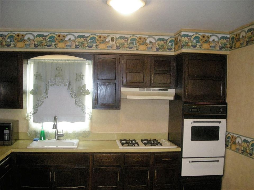 2nd image of 573 Avenue A