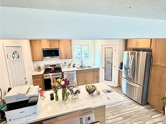 4th image of 5642 Babb Ave