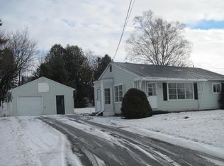 15 Yale St, Presque Isle, ME 04769