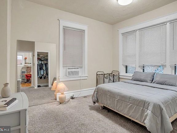 4th image of 3201 Derry St