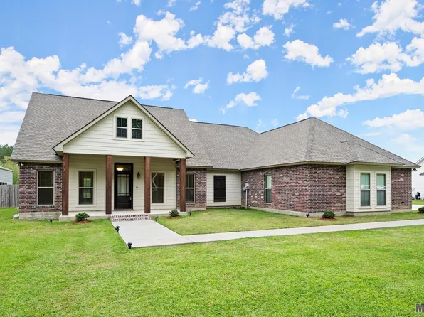 1107 Midway Rd, Slaughter, LA 70777