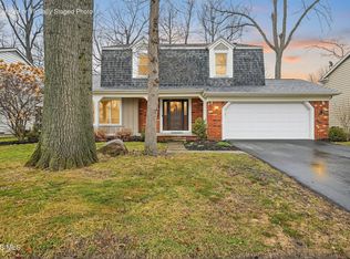 4624 Vicksburg Dr, Sylvania, OH 43560