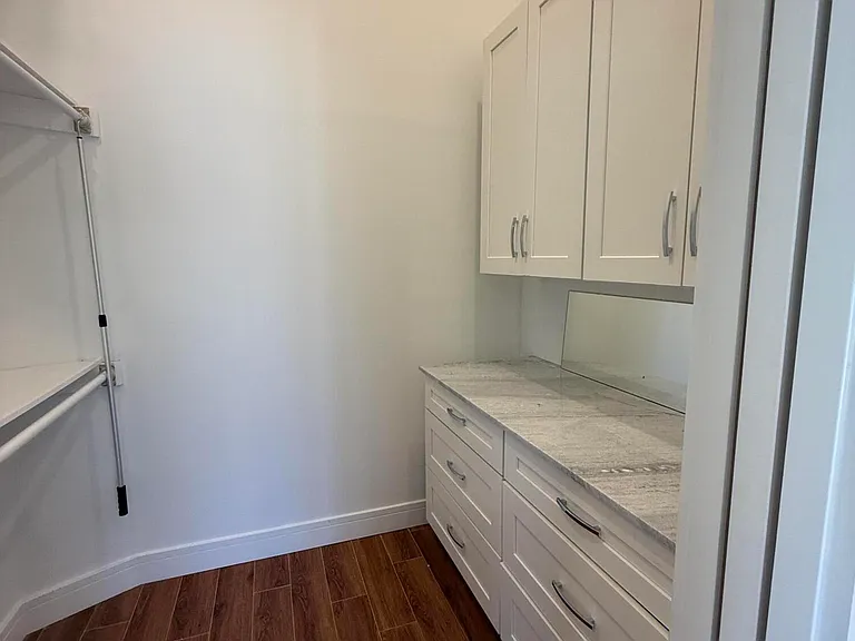 20725 Waters Edge Ct — Photo 14