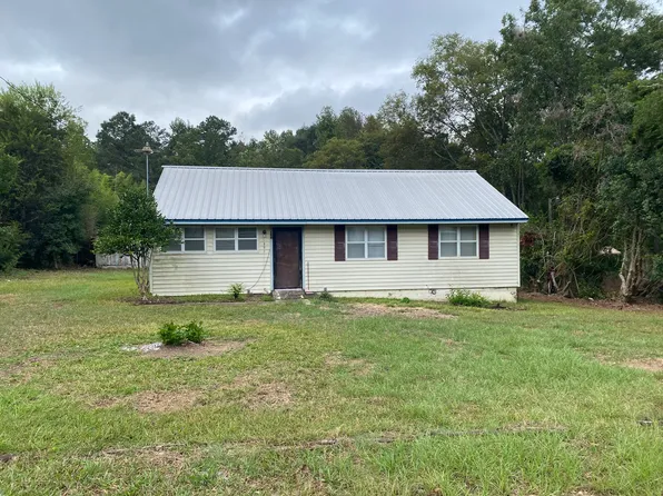 141 Jenice St, Blackville, SC 29817