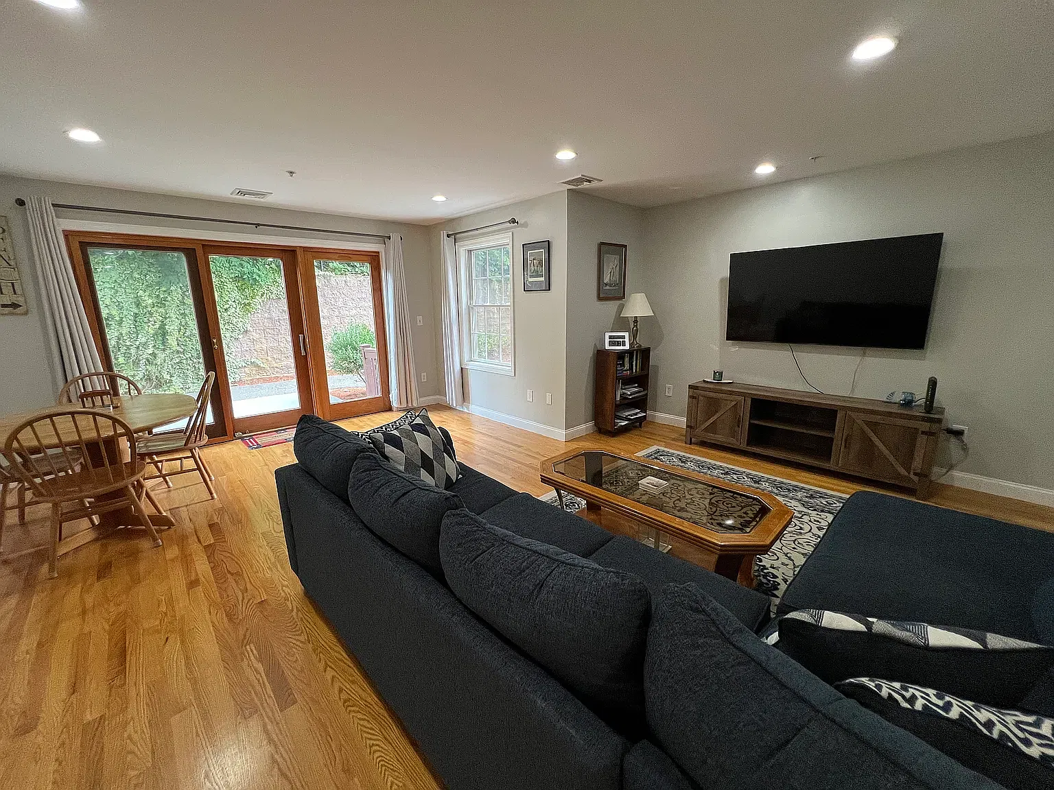 1 bed, 832 sqft, $2,195 — Photo 4