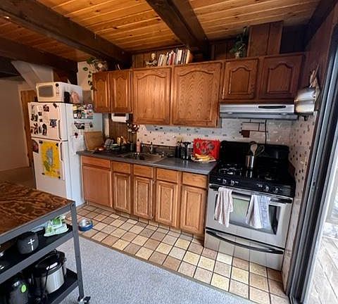 2nd image of 675 Silverado Dr