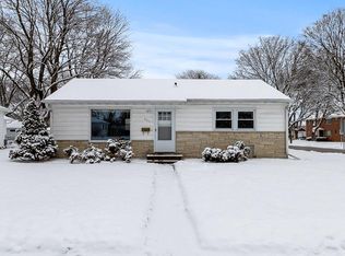 901 Fairmont Ave, Madison, WI 53714